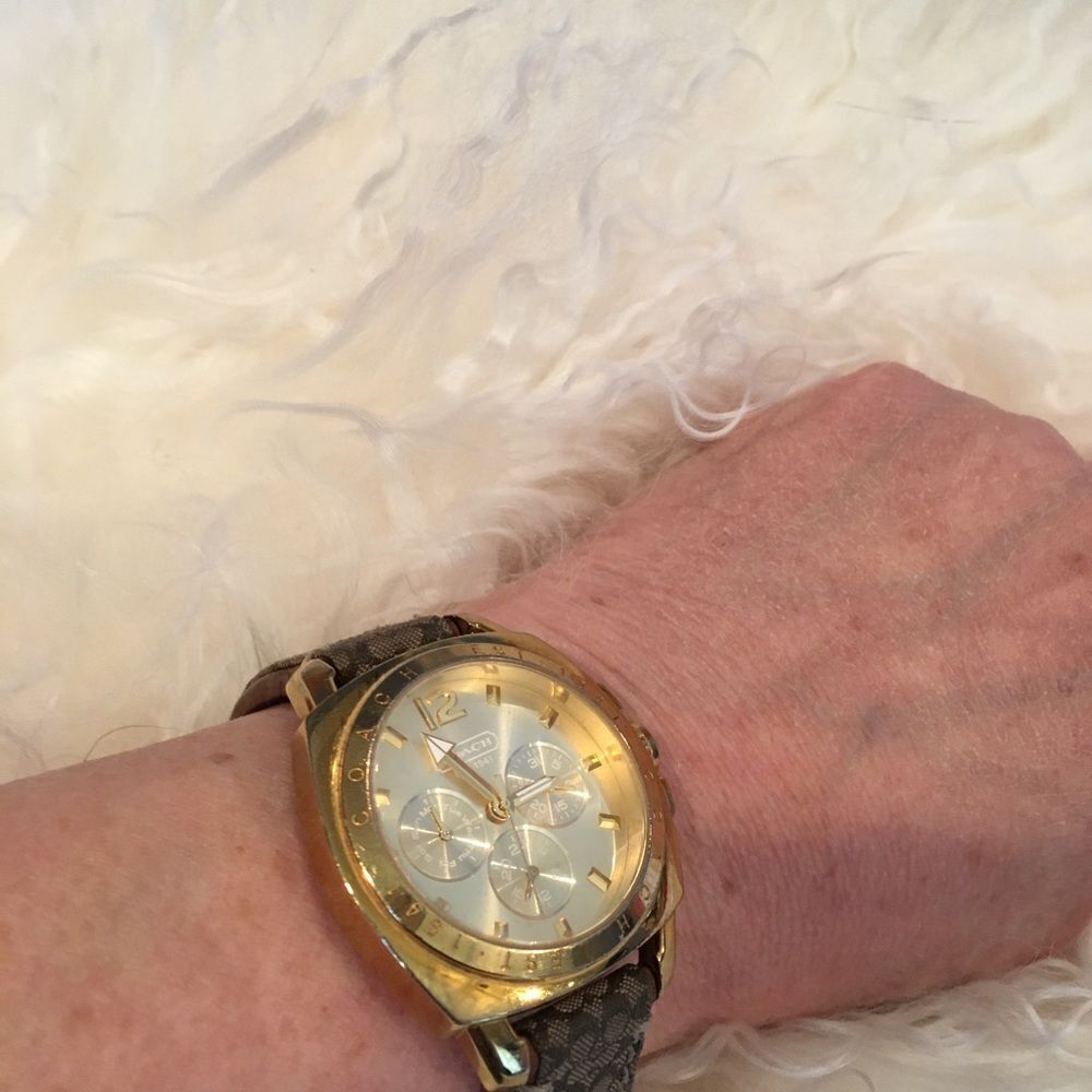 Authentic Coach Large Face Style Watch - Picture 2 of 10